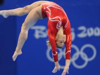 F1赛车赛场焦点！日本队对阵韩国队，体能极限考验，赛场硬仗一触即发