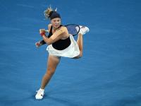  科维托娃爆冷击败曼联，精彩发挥引爆全场！